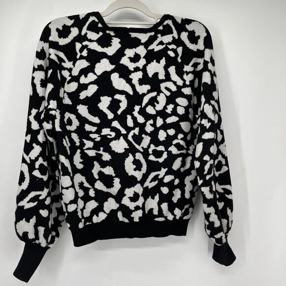 Philosophy Sweater Womens Medium Black Ikat Animal Print Bell Sleeves Pullover - Picture 5 of 8